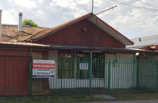 Se Vende Casa ideal para Comercio, Ubicada en Javiera Carrera cerca de Pablo Neruda.