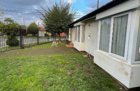 Se Vende Amplia Casa en Villa Parque Estadio.