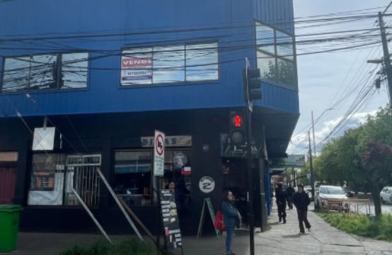 Se Arrienda Local Comercial 2 Piso, Calle Aldunate con Balmaceda